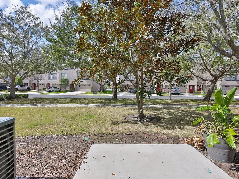 1307 Salem Orchard Ln #TOWNHOUSE — Photo 32