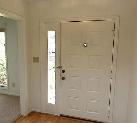 3rd image of 105 Woodbridge Ln