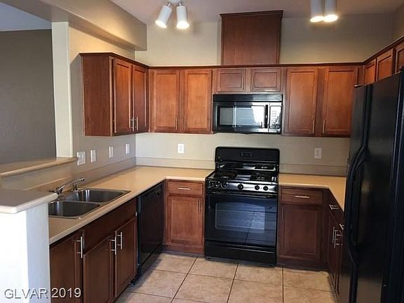 2nd image of 6868 Sky Pointe Dr Unit 2145