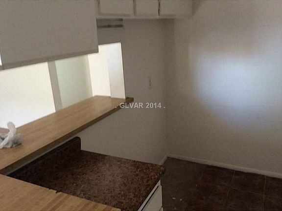 3rd image of 528 Calcaterra Cir APT A