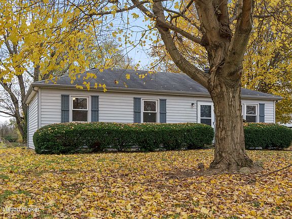 2nd image of 915 Trout Ln