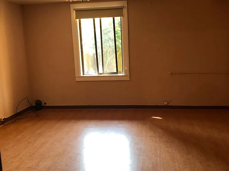 270 Fowler Ave — Photo 8