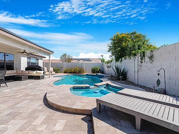 5th image of 4185 E Somerset Way