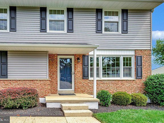 5th image of 1 Lantern Ln