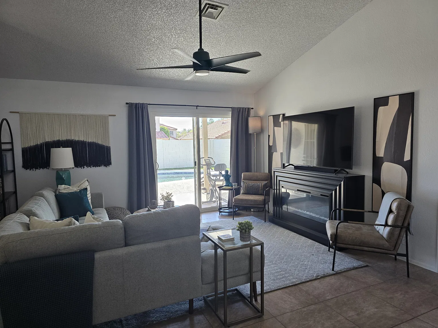 2 bed, 1157 sqft, $2,750 — Photo 3