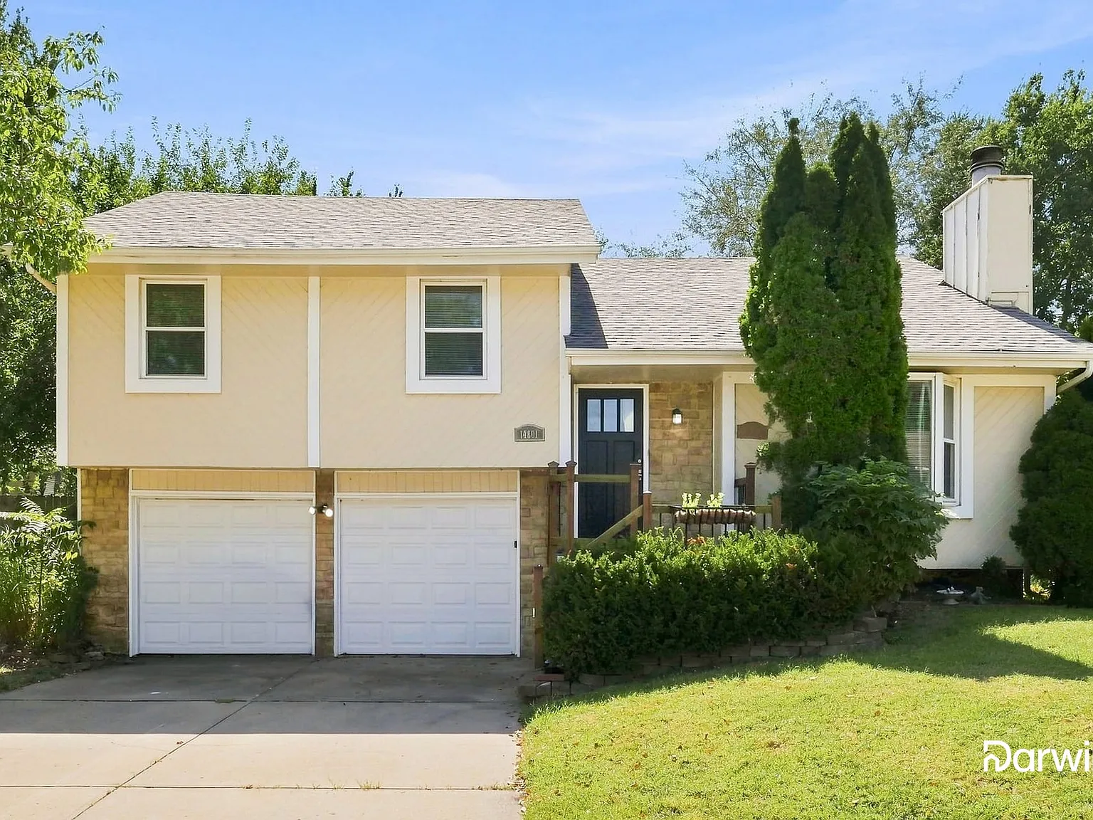 3 bed, 2.0 bath, 1144 sqft, $1,995 — Photo 1
