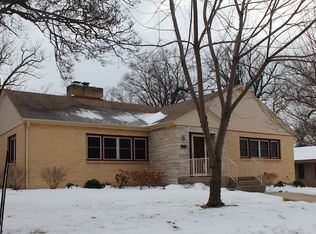 3415 Highcrest Rd, Rockford, IL 61107