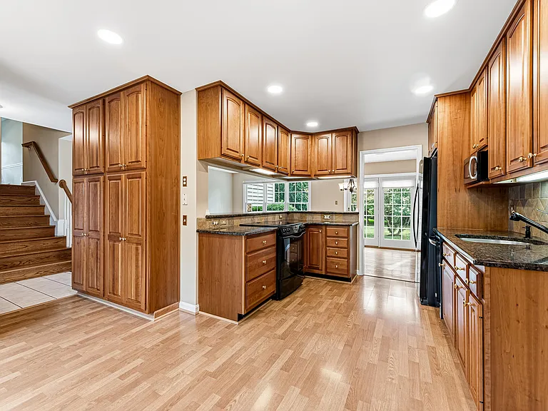 1432 Filene Ct — Photo 10