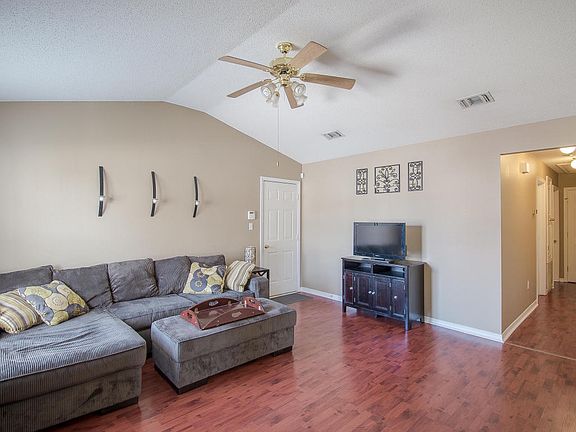 2nd image of 13353 Martin Ct