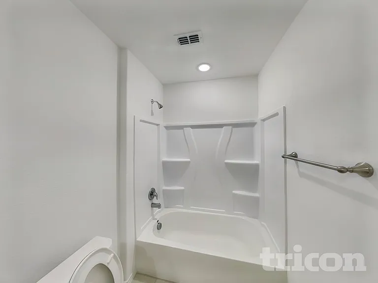 2602 Vavra Ln — Photo 9
