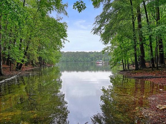 2nd image of 3650 Walden Cove Rd