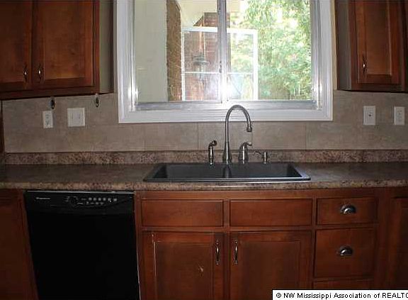 4th image of 1346 Ticonderoga Dr