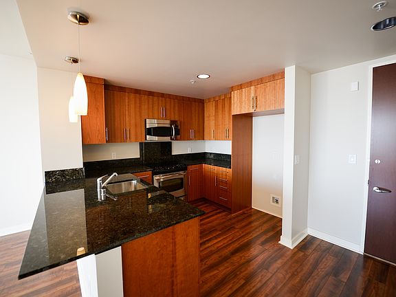 5th image of 38 N Almaden Blvd Unit 1807