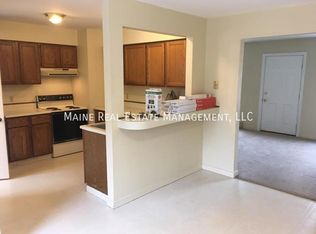 45 Valley View Ln APT C, Bangor, ME 04401