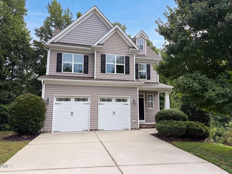 1st image of 65 Barrowby Dr