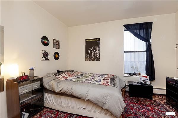 1st image of 149 Sterling St