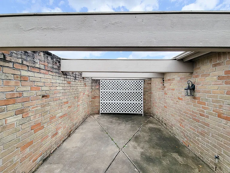 2710 Quail Creek Dr — Photo 42