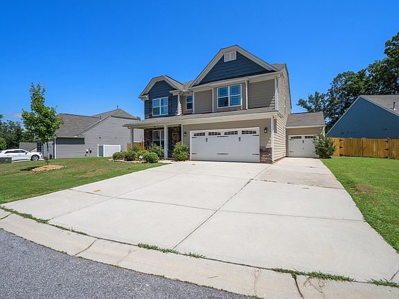 3rd image of 307 Hearthwood Ln