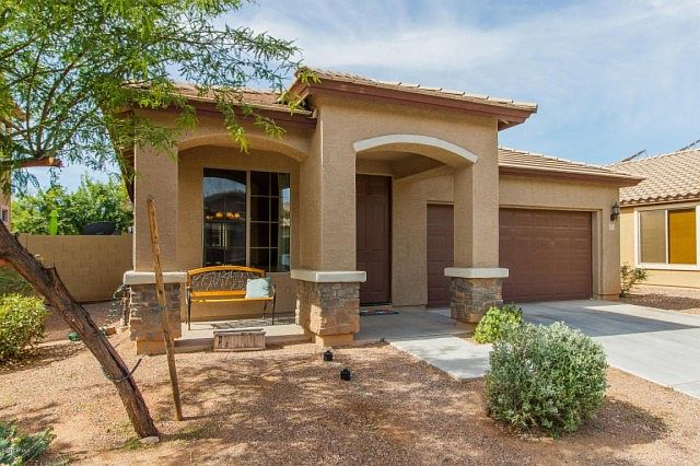 1st image of 4073 E Cherry Hills Dr