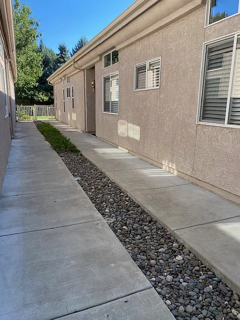 2 bed, 1521 sqft, $2,550 — Photo 2