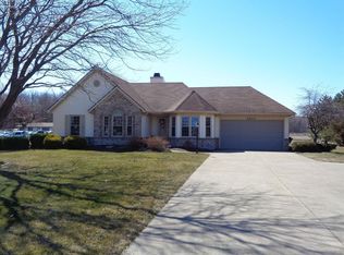 1112 W Bogart Rd, Sandusky, OH 44870