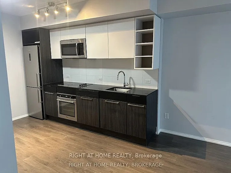 68 Shuter St #1507 — Photo 10