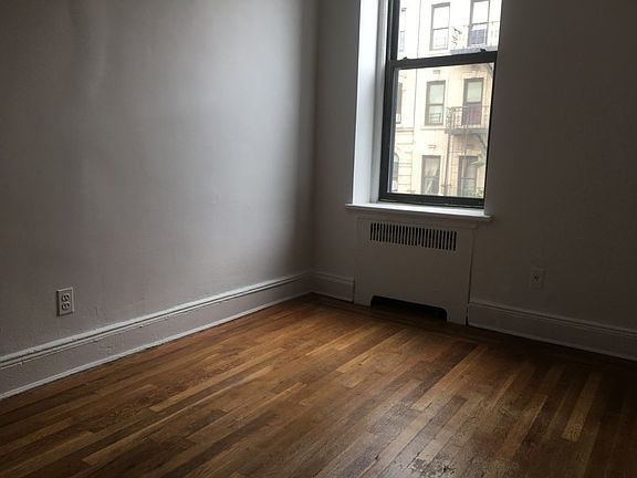 4th image of 340 Bedford Ave APT 2