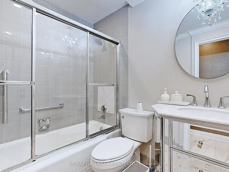 619 Avenue Rd #201 — Photo 28