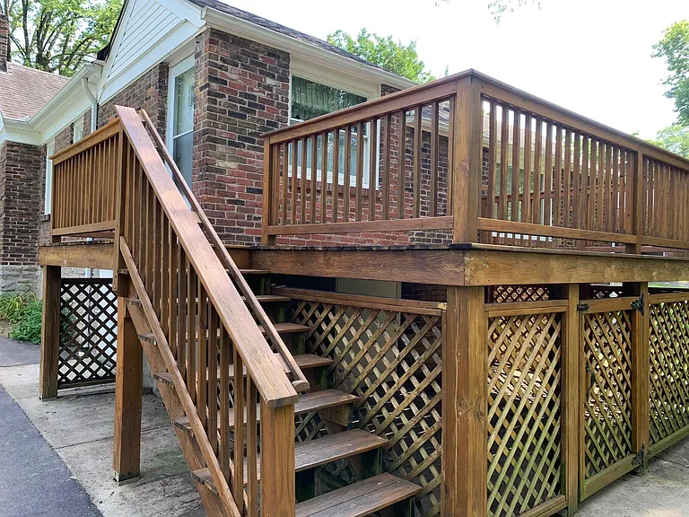 524 Rosedale Ave — Photo 3