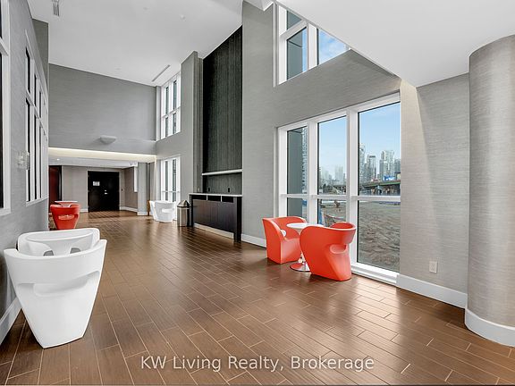 5th image of 208 Queens Quay W #2111