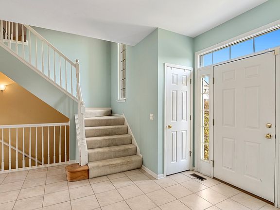 2nd image of 17 Riverwalk Ct