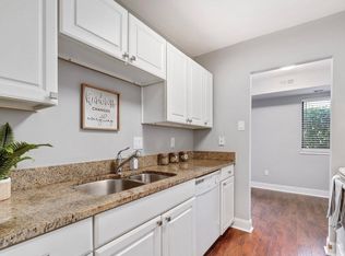 7587 Margate Ct #1B-002, Manassas, VA 20109