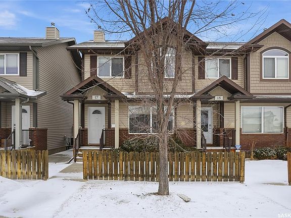 2nd image of UNIT 17-622 Lamarsh ROAD