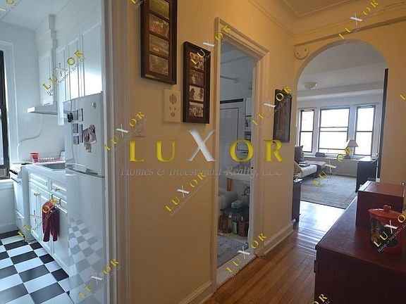2nd image of 201 W 77th St APT 2G
