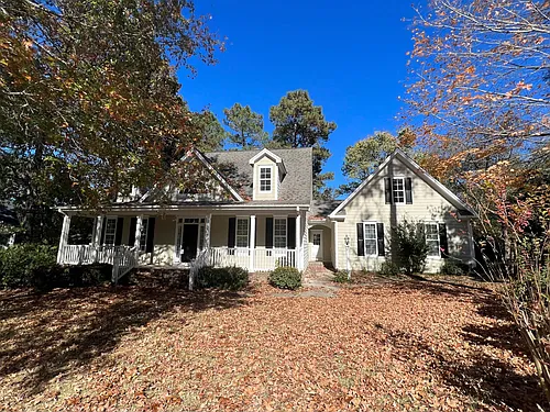 1004 Melville Ln Photo 1