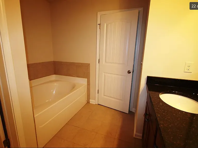 1304 Hopkins Dr — Photo 21