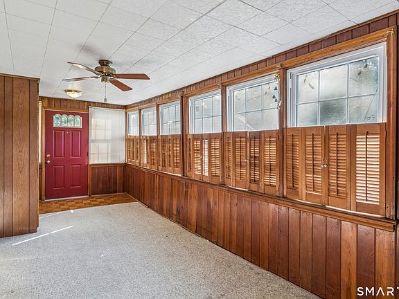4th image of 16 Winfield Court