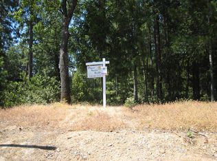 22090 Alton Trl, Foresthill, CA 95631