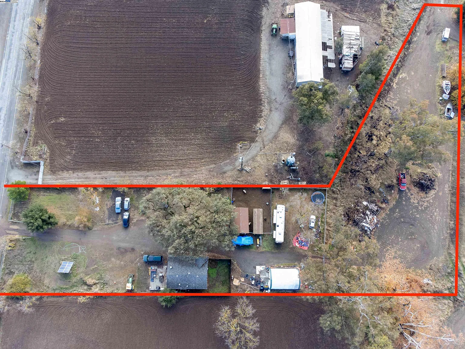 13675 Murphy Ave photo 1