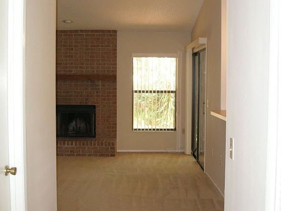 3rd image of 1245 Leatherwood Dr
