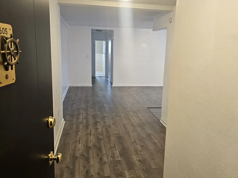 11720 Edgewater Dr #605 — Photo 12