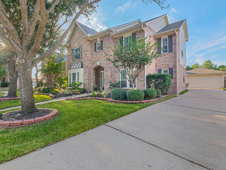 5506 Langhorne Ct — Photo 2