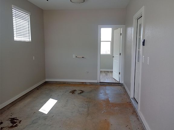 4th image of 11538 Main St