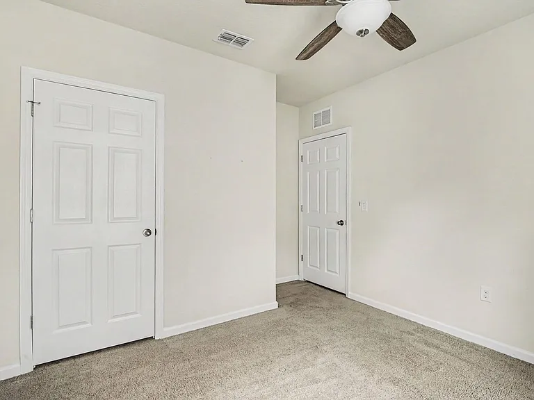 2650 Falcon Ln — Photo 12