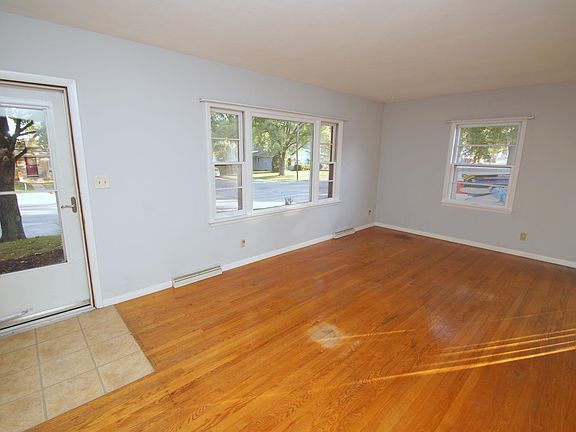 2nd image of 2103 W Central Park Ave
