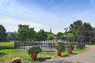 Rented by Red Apple Group