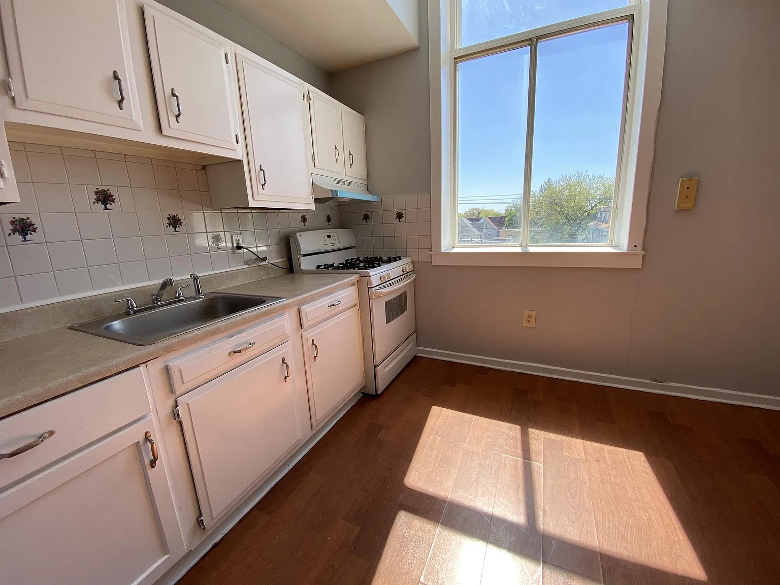 4406 Camden Ave C2 - 1 — Photo 4