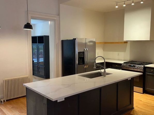 130 Chestnut St UNIT 1