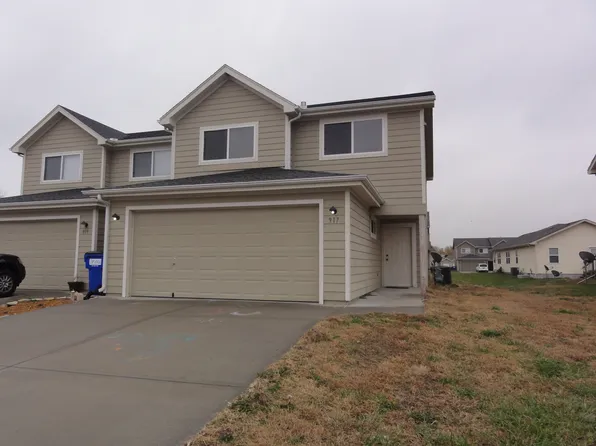 917 Whitetail Ct, Junction City, KS 66441