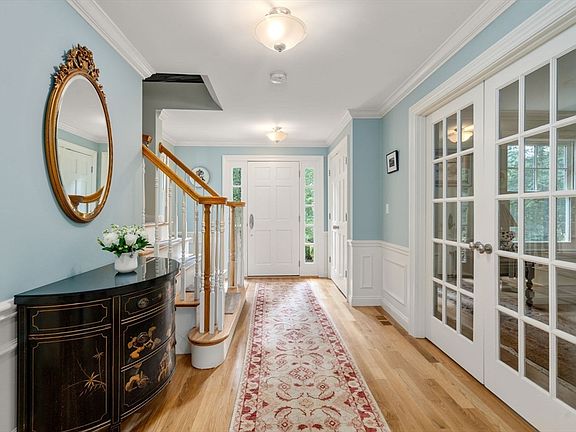 3rd image of 54 Woodchester Dr